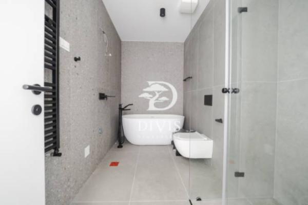 Slika 3 - Neznanog junaka, Četvorosoban stan na prodaju, 214m2, 1.490.000€